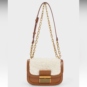 Charlot Furry Chain Strap Bag Size Small